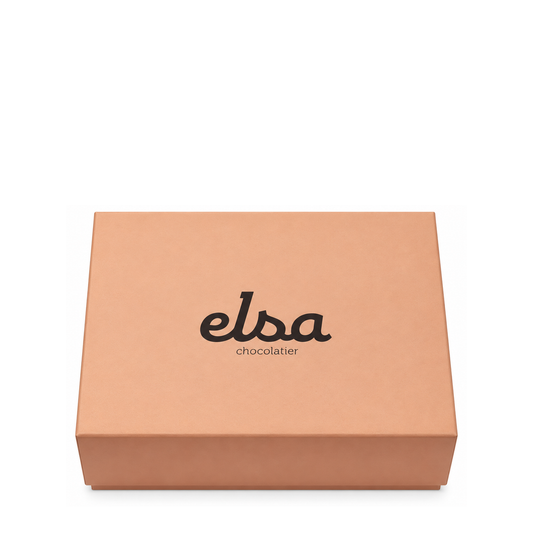 Closed peach Elsa Chocolatier 500 g chocolate box, shown at smaller scale than the 1 kg box