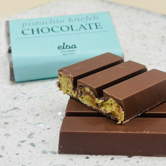 pistachio knefeh chocolate bar